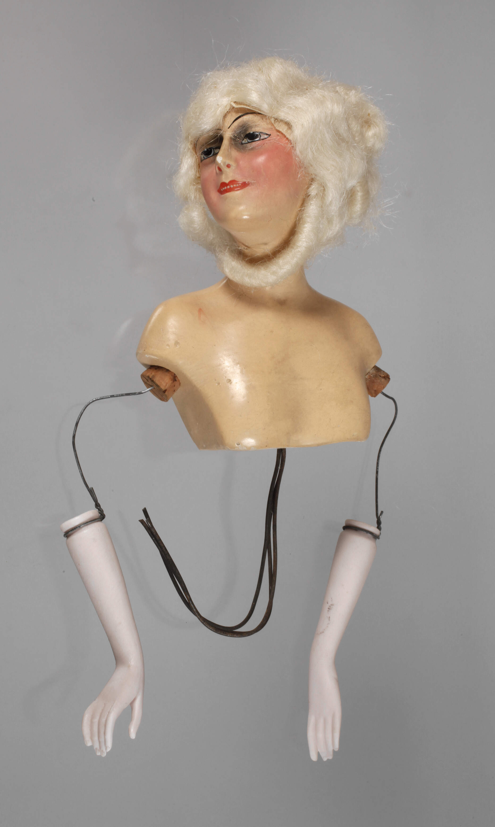 Elegante Teepuppenbüste