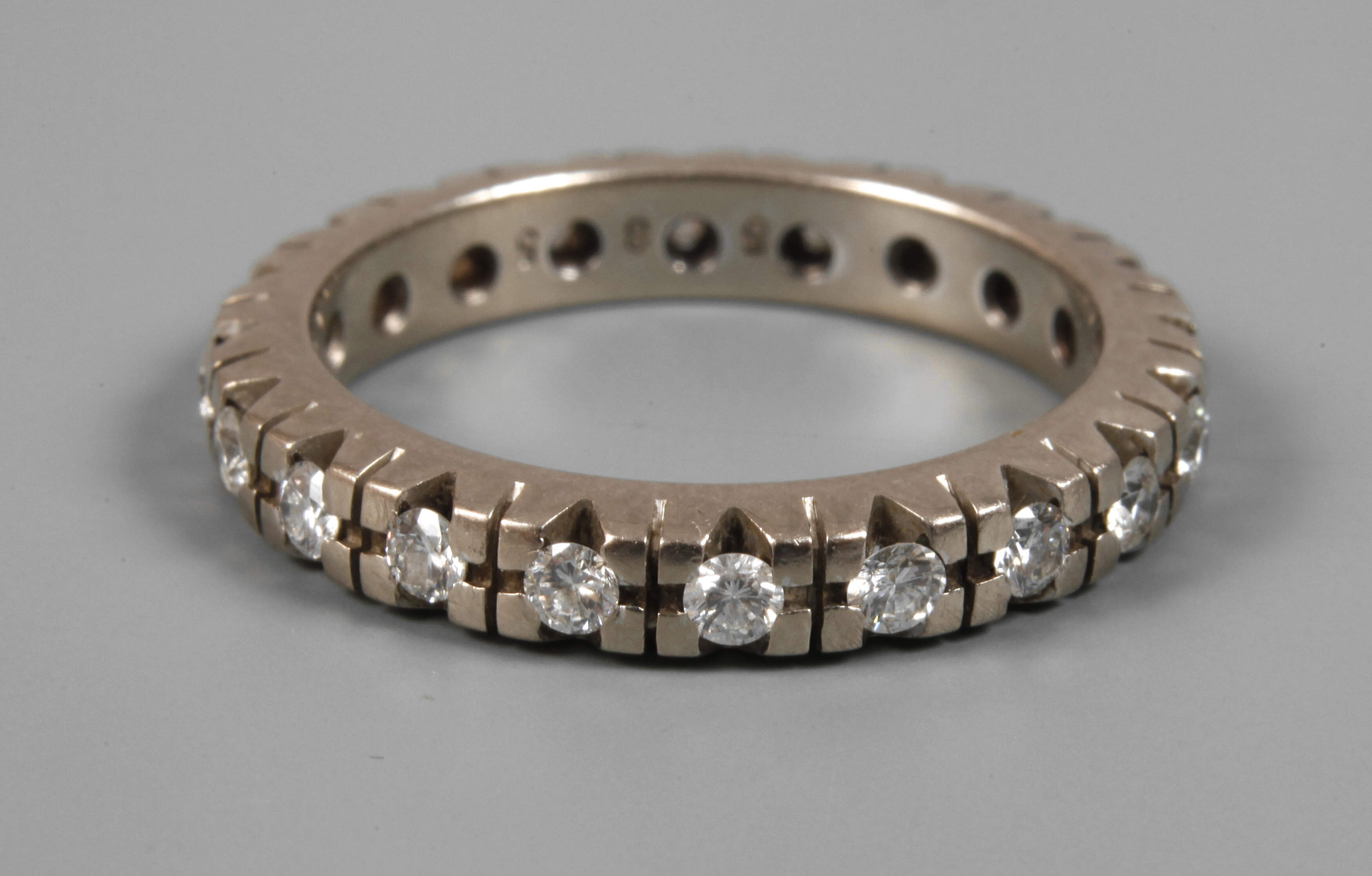 Memoryring mit Brillanten