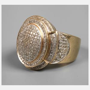 Prächtiger Ring mit Diamantbesatz