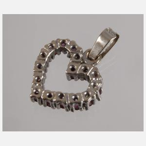 Herzanhänger mit Rubinen