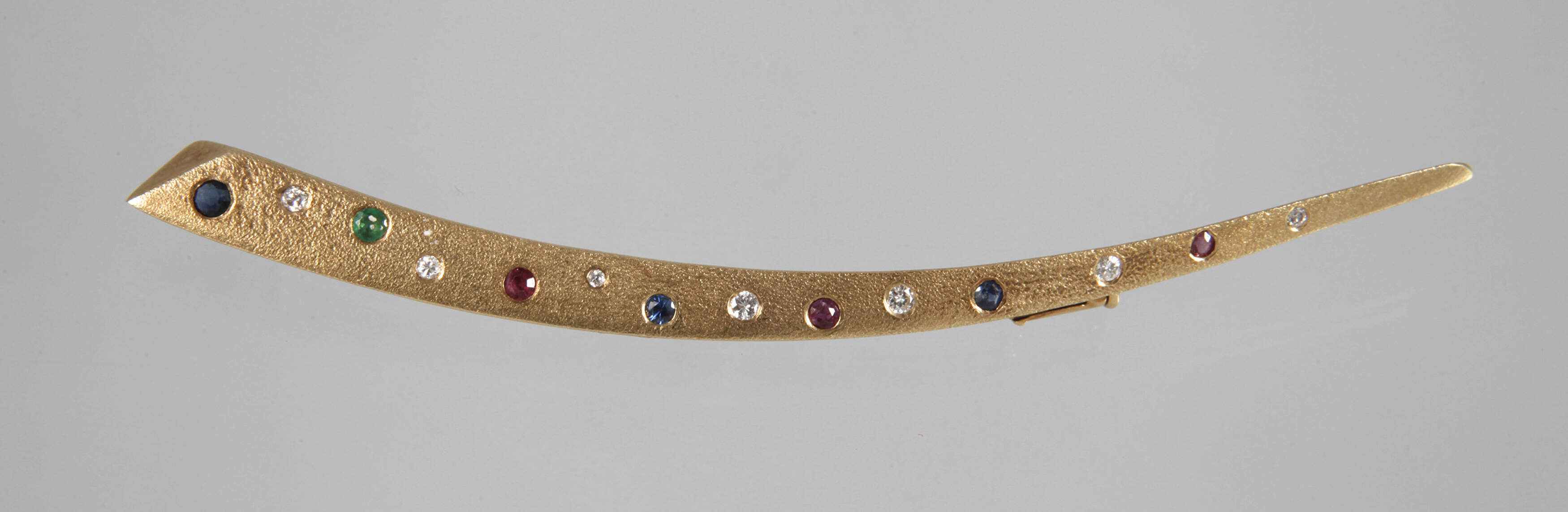 Stabbrosche mit Brillanten und Steinbesatz