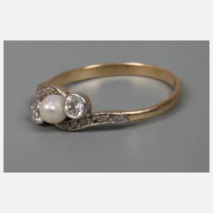 Damenring mit Perle und Diamanten