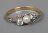 Damenring mit Perle und Diamanten
