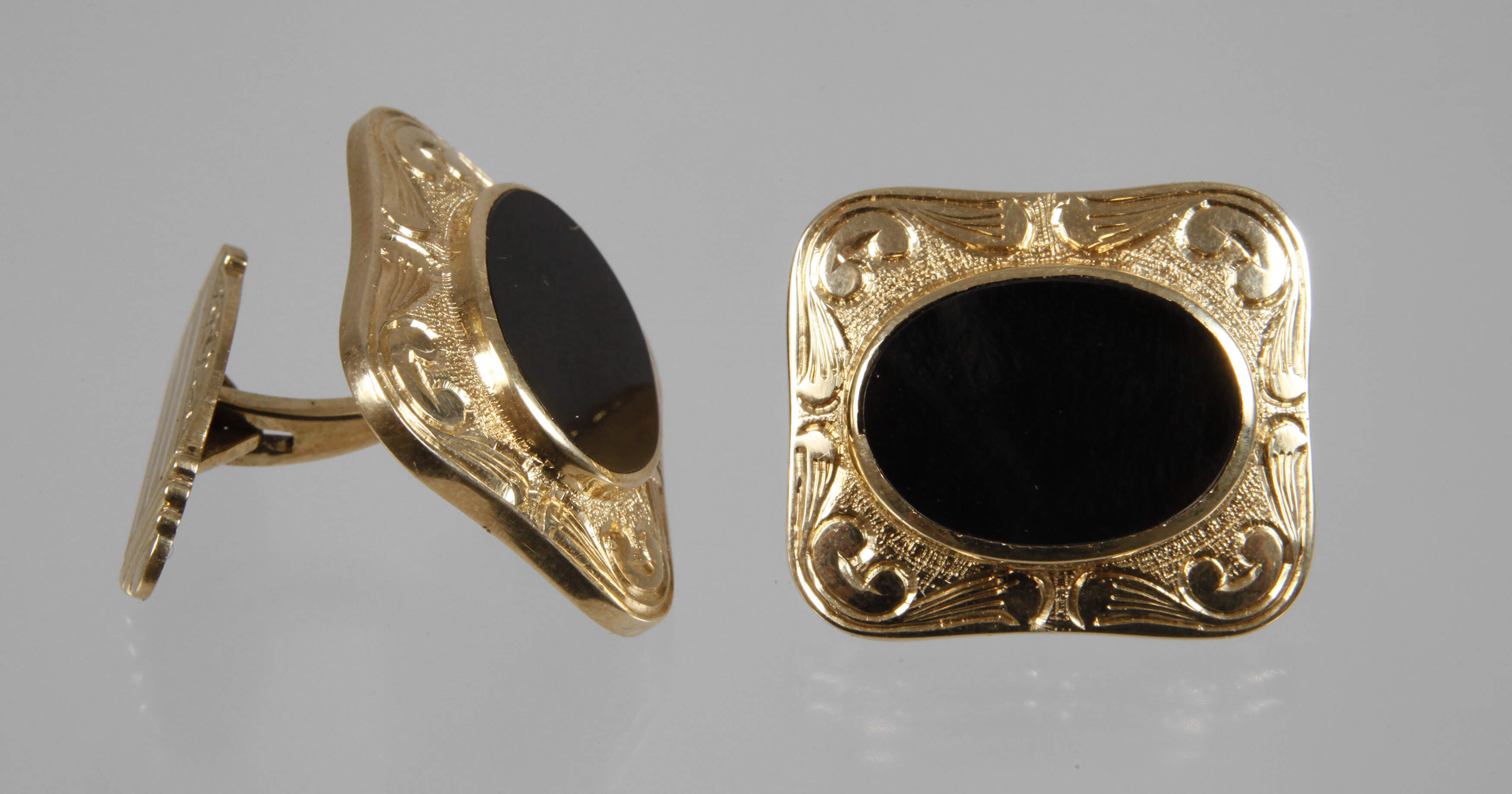 Paar Manschettenknöpfe