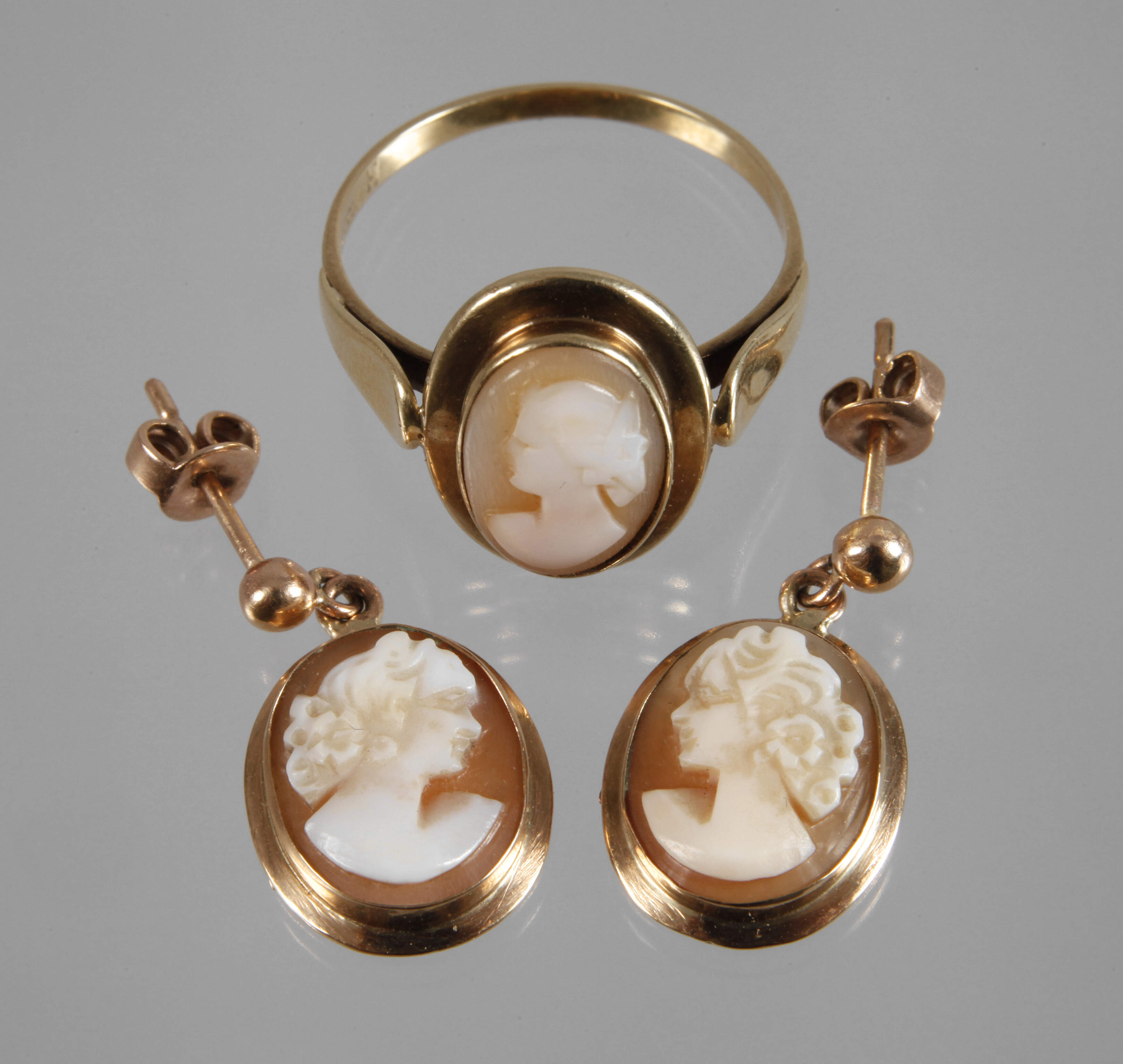 Schmuckset mit Kameen