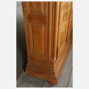 Ecknasenschrank barock