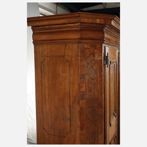 Kleiner barocker Dielenschrank