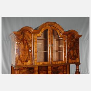 Barocker Aufsatzschrank