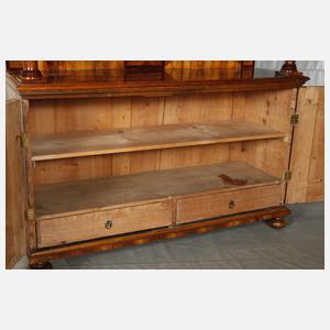 Barocker Aufsatzschrank