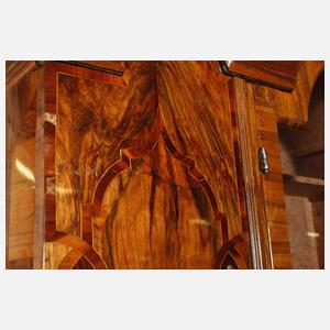 Barocker Aufsatzschrank