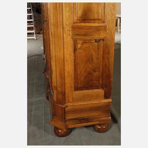Großer Dielenschrank barock