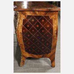 Feine Rokoko-Kommode Pierre Langlois attr.