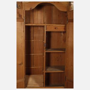 Barocker Bauernschrank