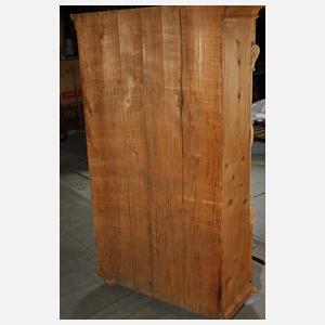 Barocker Bauernschrank