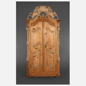 Barocker Bauernschrank