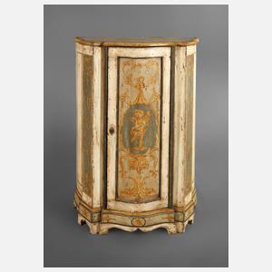 Halbschrank im Barockstil