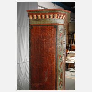 Bäuerlicher Hochzeitsschrank