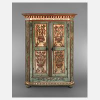 Bäuerlicher Hochzeitsschrank111