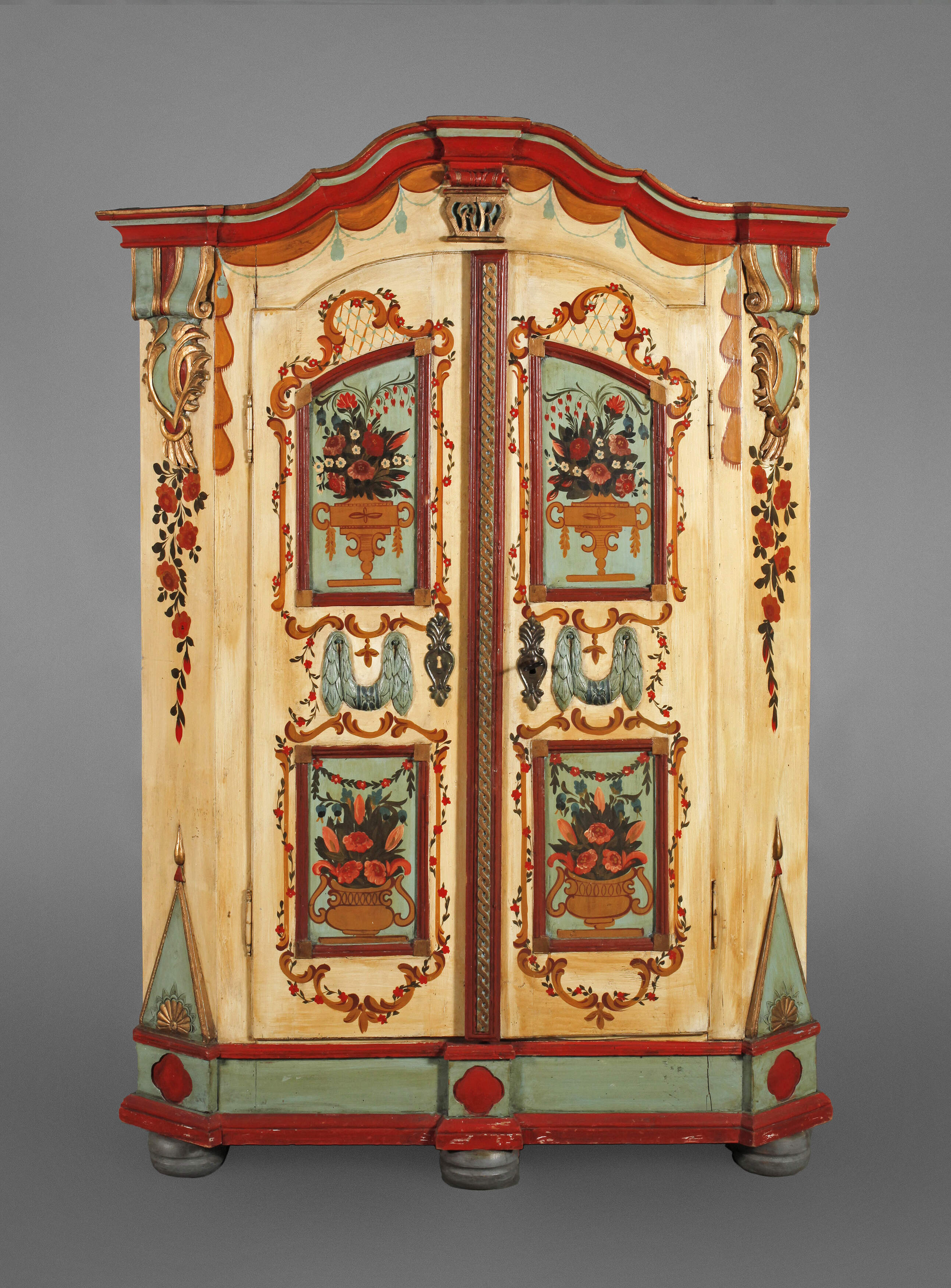 Barocker Bauernschrank