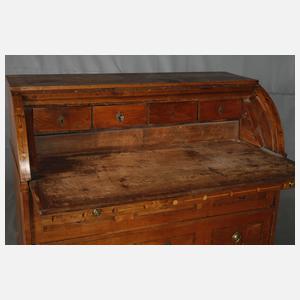 Klassizistisches Zylinderbüro