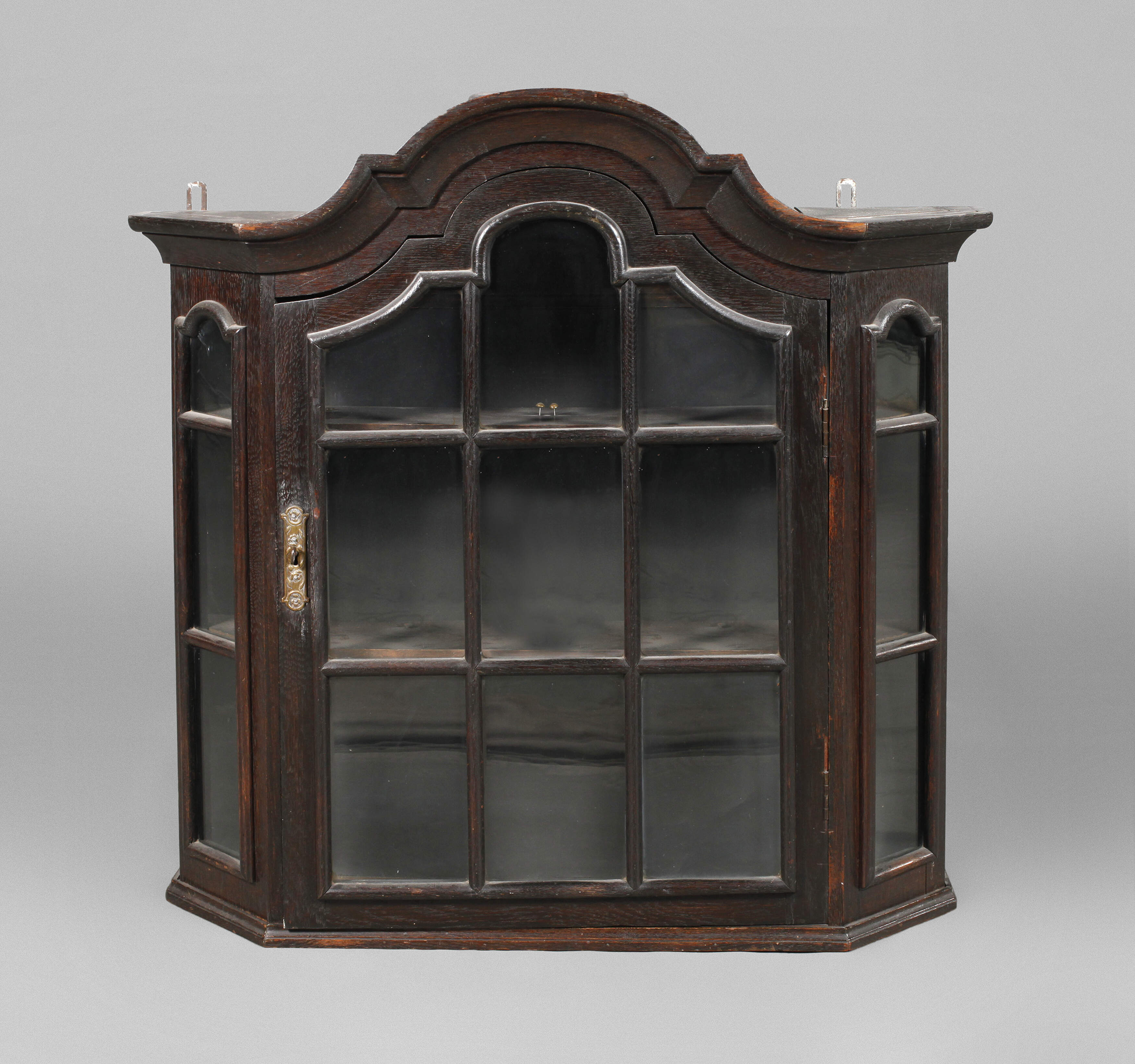 Kleine Hängevitrine