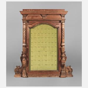 Wandvitrine Historismus