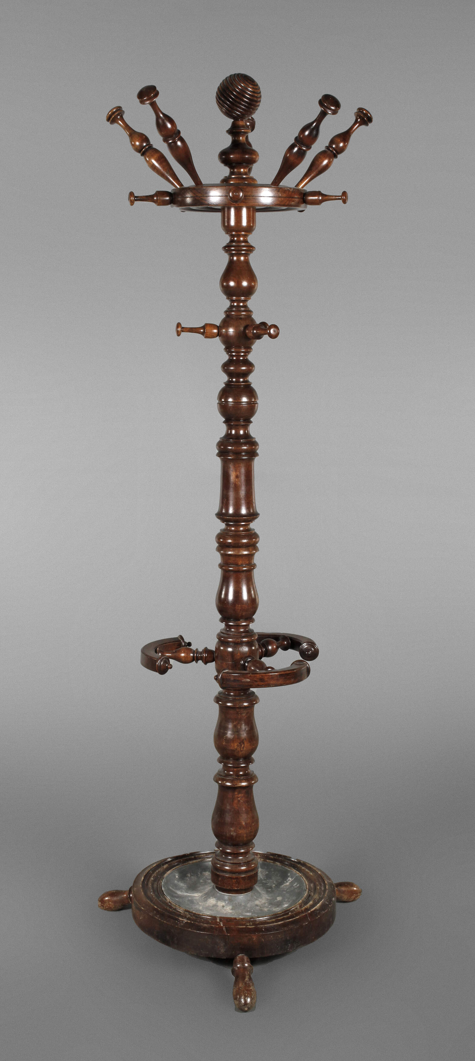 Garderobenständer Historismus