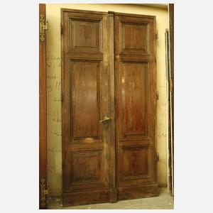 Sechs große Salontüren