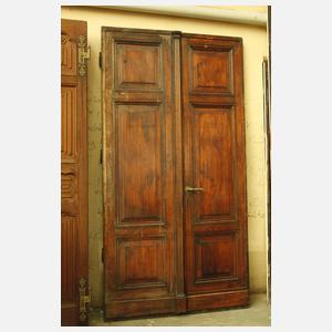 Sechs große Salontüren