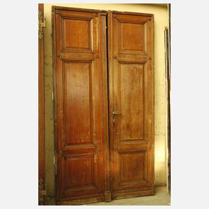 Sechs große Salontüren