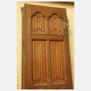 Prächtige, neogotische Türen