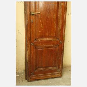 Prächtige, neogotische Türen