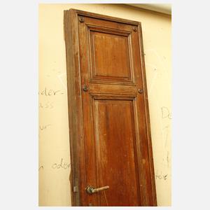 Prächtige, neogotische Türen