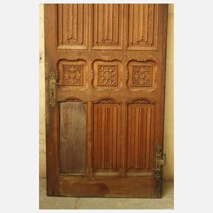 Prächtige, neogotische Türen