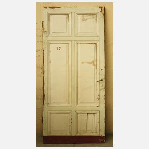 Prächtige, neogotische Türen