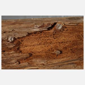 Zwei rustikale Arbeitsplatten