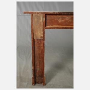 Klassizistische Kamineinfassung