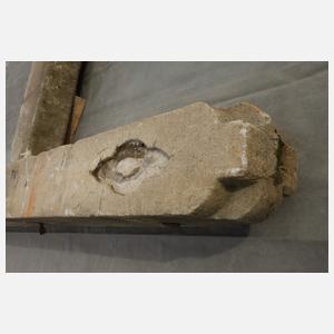 Massive Zaunanlage Steinguss