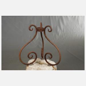 Antikes Säulenkapitell