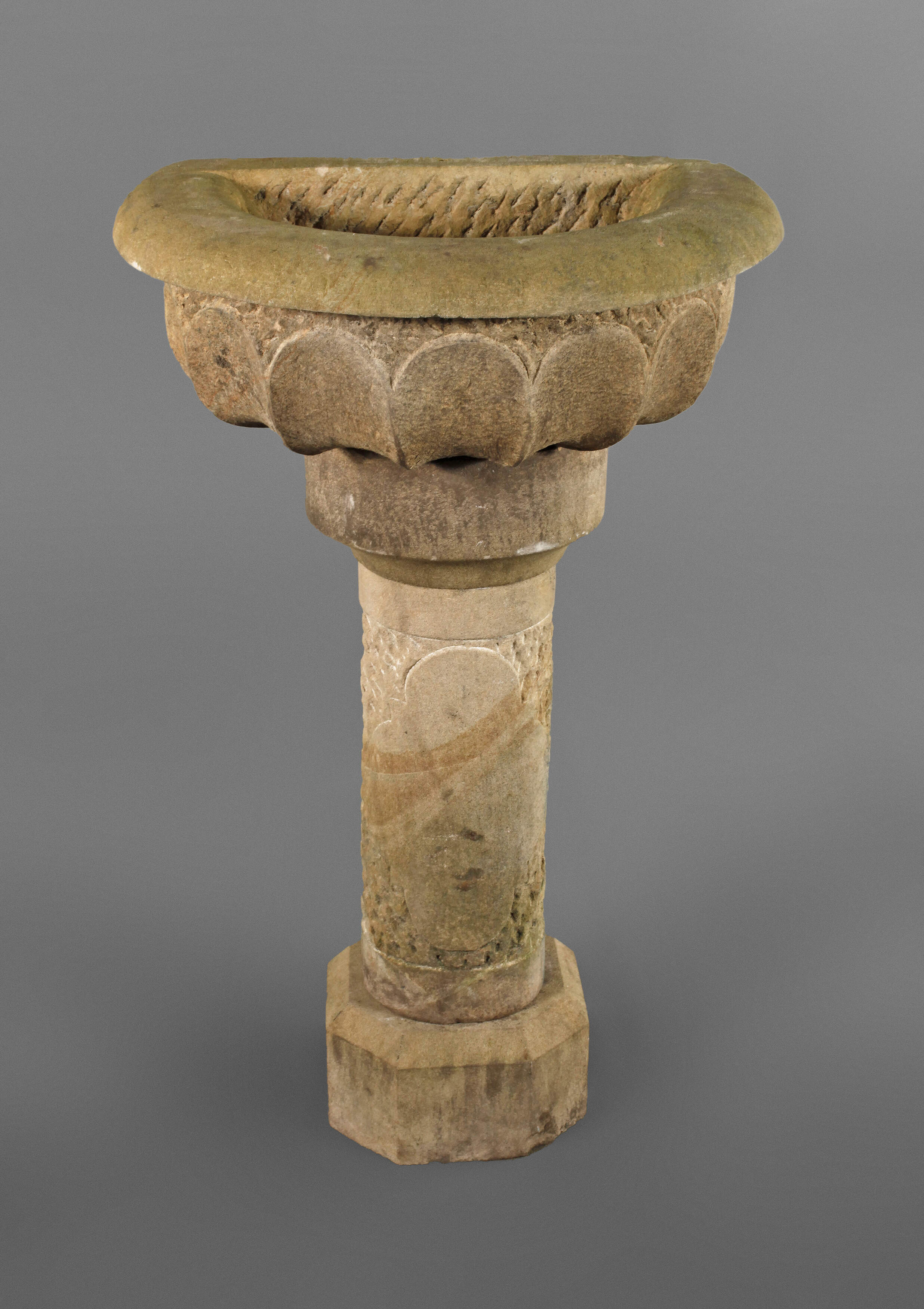 Wandbrunnenanlage Sandstein