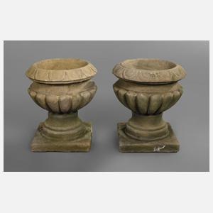 Paar Sandsteinvasen