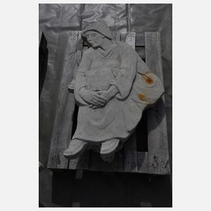 Drei Fassadenfiguren