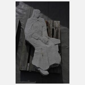 Drei Fassadenfiguren