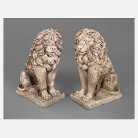 Paar Gartenfiguren sitzende Löwen111