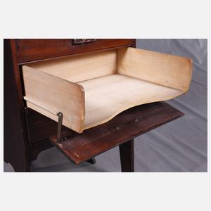 Kleiner Notenschrank Jugendstil