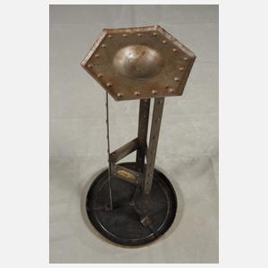 Kleines Blumentischchen