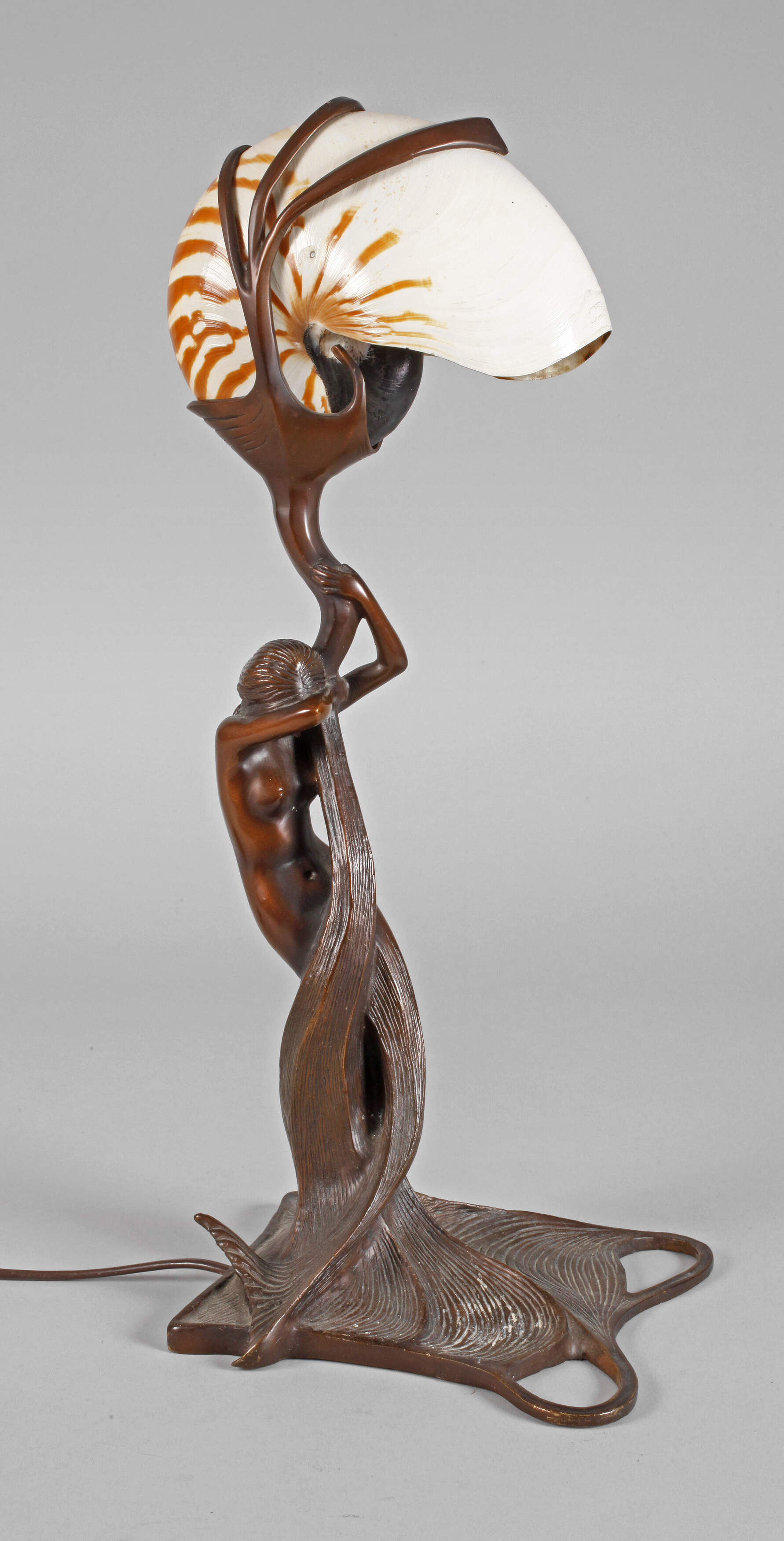 Figürliche Tischlampe “Nautilus”