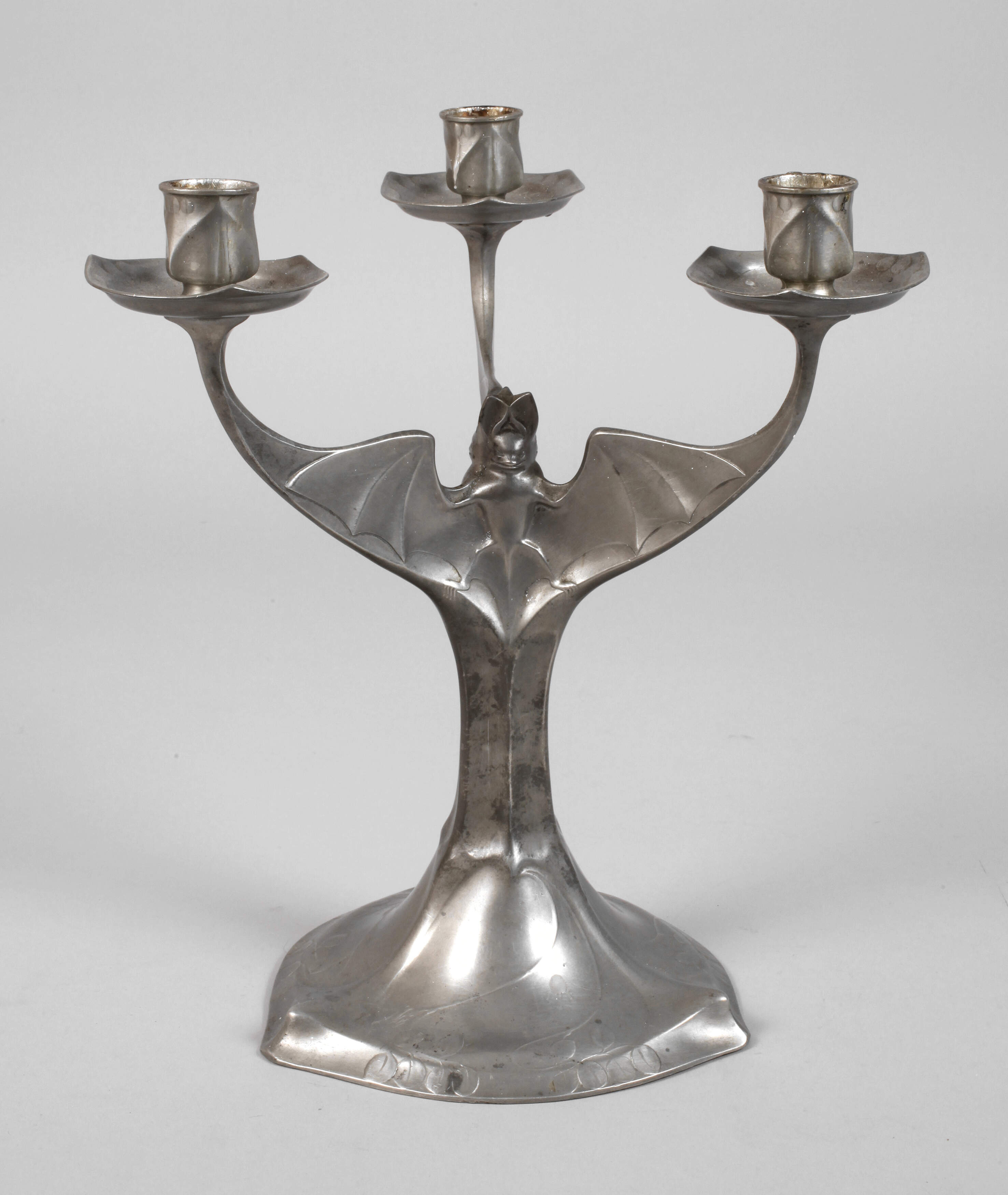 Kayserzinn Fledermausleuchter Hugo Leven