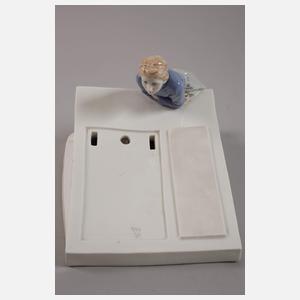 Meissen "Mädchen an einem Notizblock"