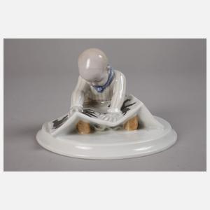 Meissen "Kind mit Bilderbuch, klein"